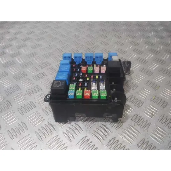 Caja Reles / Fusibles para Hyundai I30