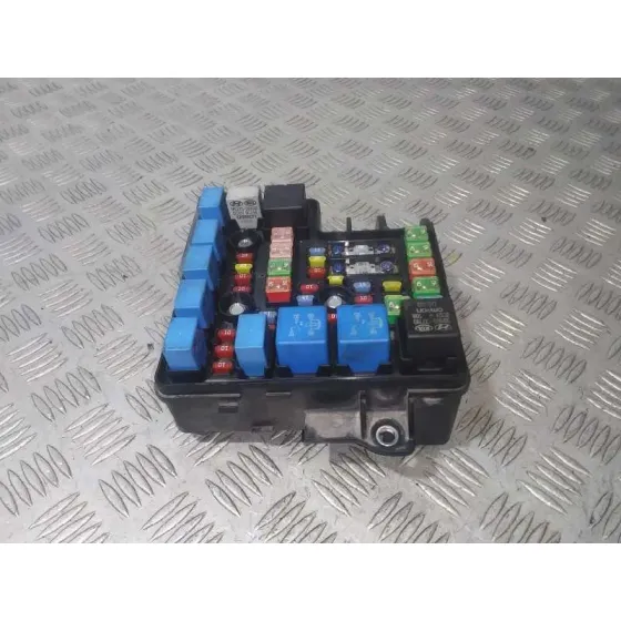 Caja Reles / Fusibles para Hyundai I30