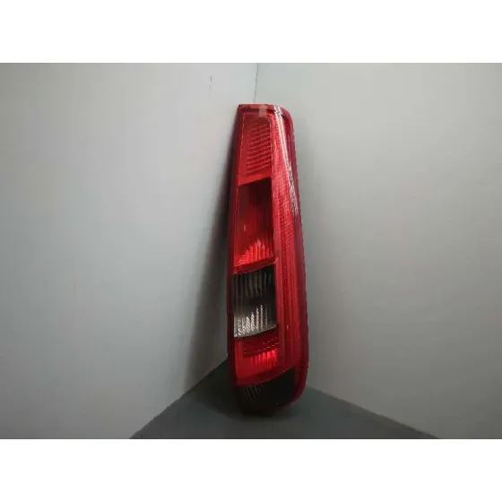 Piloto Trasero Derecho para Ford Fiesta (Cbk)