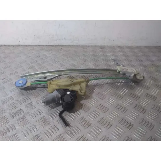 Elevalunas Trasero Izquierdo para Toyota Corolla (E21)