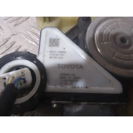 Elevalunas Trasero Izquierdo para Toyota Corolla (E21)