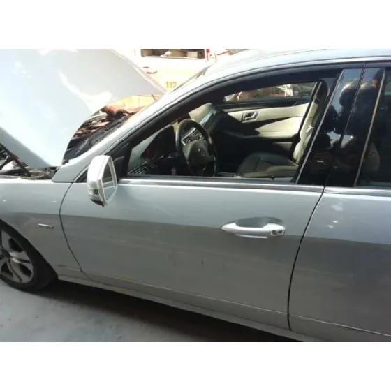 Puerta Delantera Izquierda para Mercedes-Benz Clase E (W212) Lim.