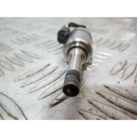 Inyector para Ford Focus Lim. (Cb8)
