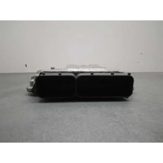 Centralita Motor Uce para Volkswagen Passat Berlina (3C2)