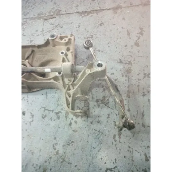 Puente Delantero para Volkswagen Passat Berlina (3C2)