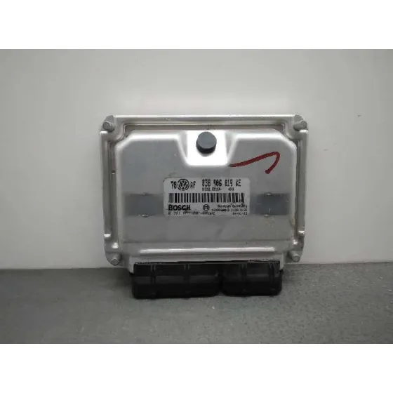 Centralita Motor Uce para Volkswagen Passat Berlina (3B3)