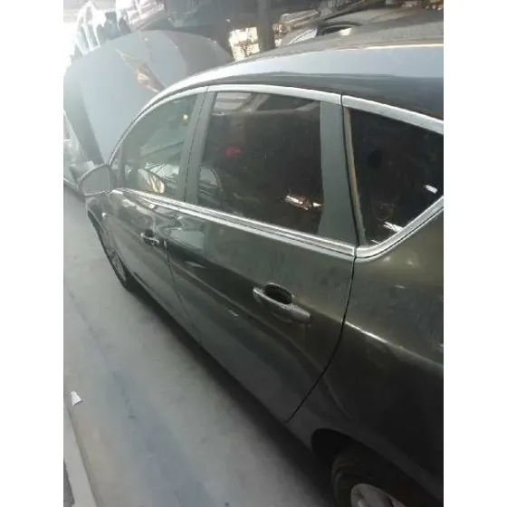 Puerta Trasera Izquierda para Opel Astra J Lim.