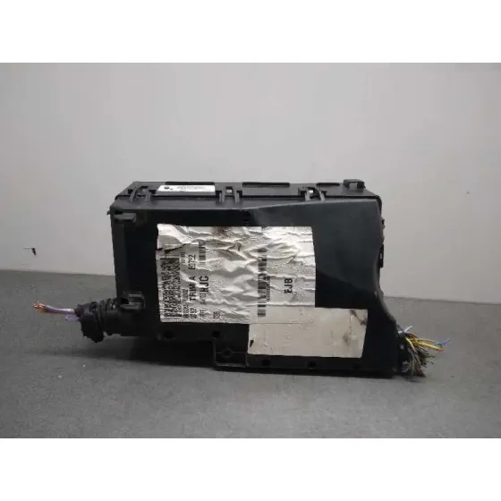 Caja Reles / Fusibles para Ford Focus Lim.