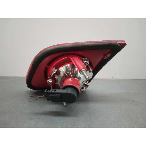 Piloto Trasero Izquierdo Interior para Volkswagen Passat Berlina (3C2)