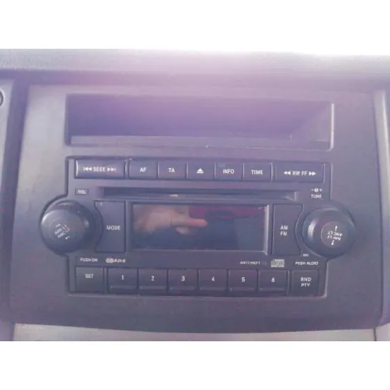 Sistema Audio / Radio Cd para Jeep Commander