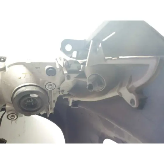 Faro Izquierdo para Suzuki Burgman 200 / 250