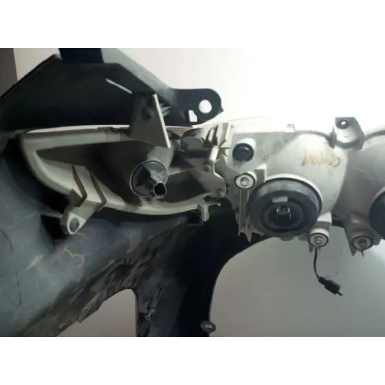 Faro Izquierdo para Suzuki Burgman 200 / 250