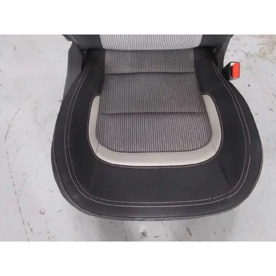 Asiento Delantero Derecho para Kia Pro_Cee'd ( )