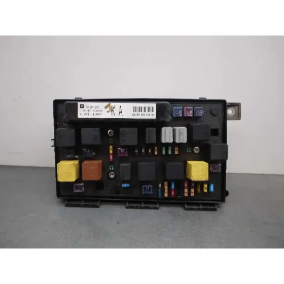 Caja Reles / Fusibles para Opel Zafira B