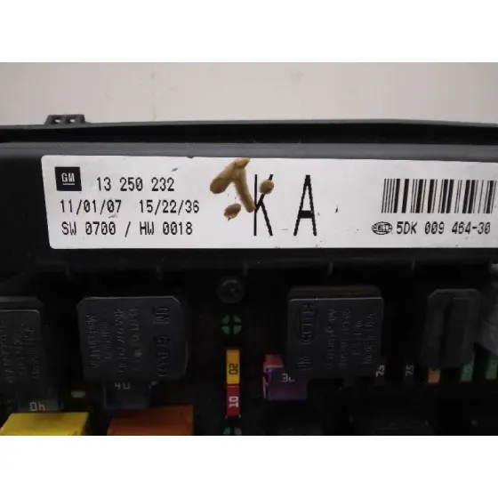 Caja Reles / Fusibles para Opel Zafira B