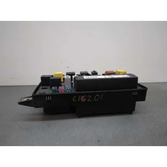 Caja Reles / Fusibles para Opel Zafira B