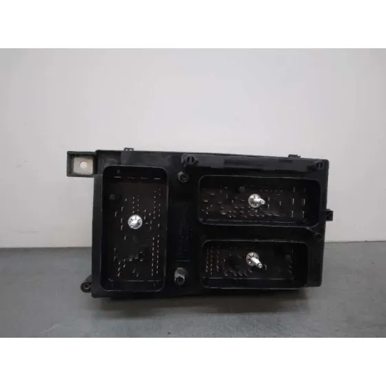 Caja Reles / Fusibles para Opel Zafira B
