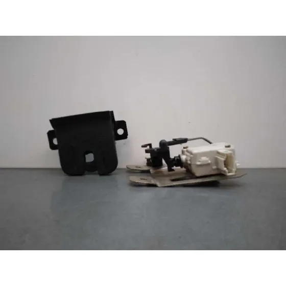 Cerradura Maletero / Porton para Volkswagen Touareg (7La)