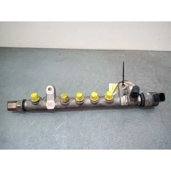 Rampa Inyectora para Volkswagen Passat Berlina (3C2)