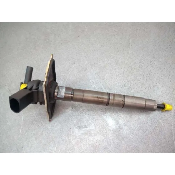 Inyector para Volkswagen Passat Berlina (3C2)