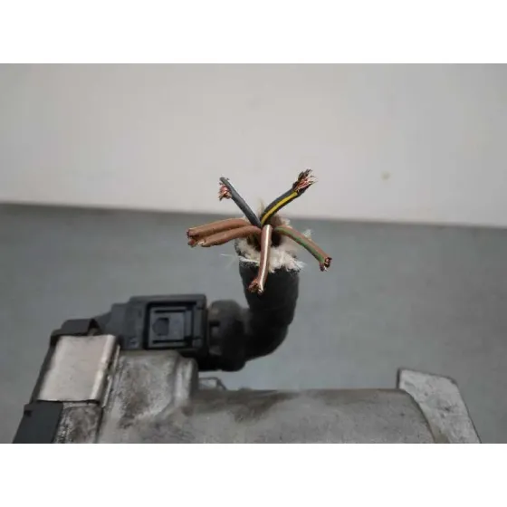 Caja Mariposa para Opel Corsa C