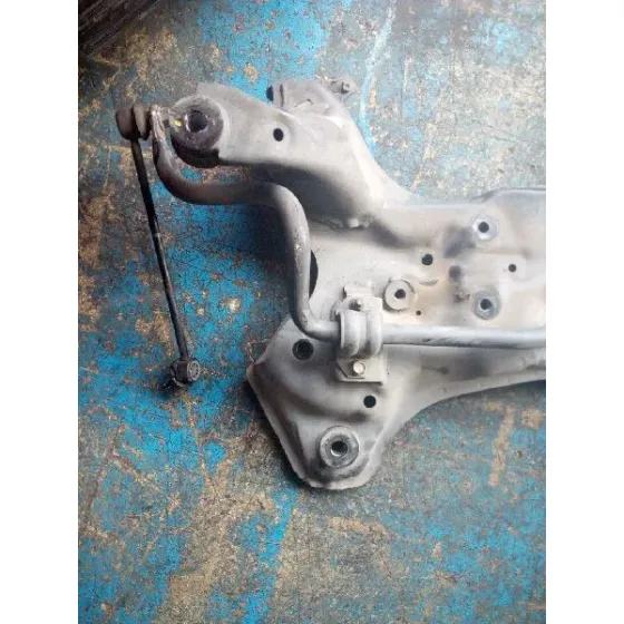 Puente Delantero para Kia Carens ( )