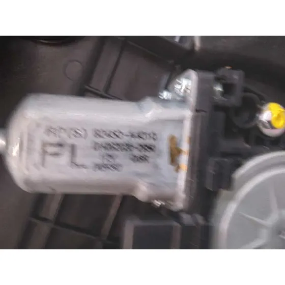 Elevalunas Delantero Izquierdo para Kia Carens ( )