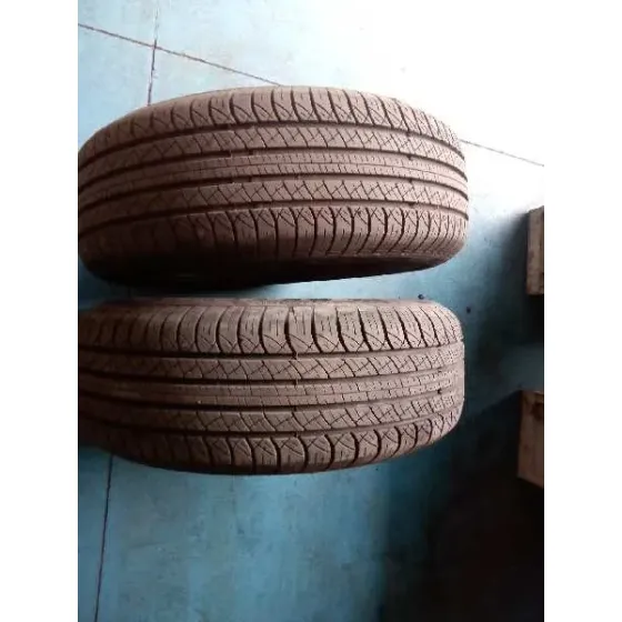 Neumatico para Jeep Commander