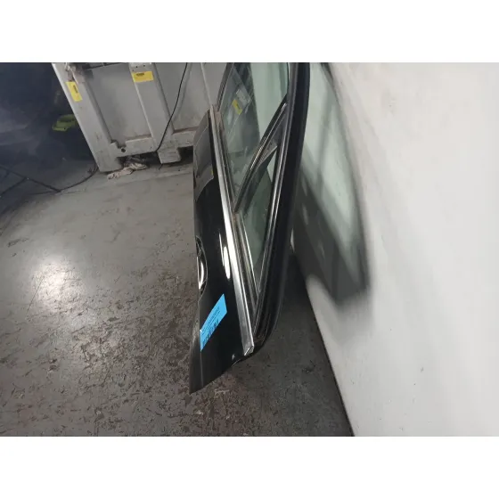 Puerta Trasera Izquierda para Mercedes-Benz Clase E (W212) Lim.