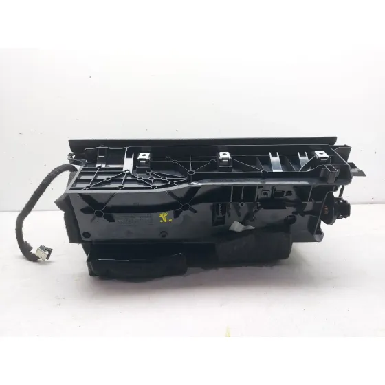 Guantera para Mercedes-Benz Clase E (W212) Lim.
