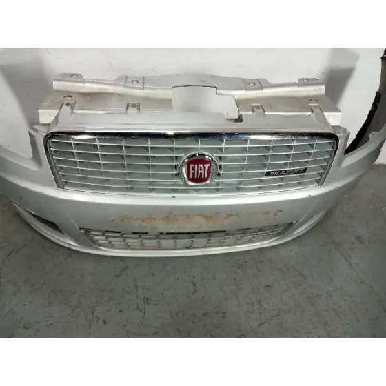 Paragolpes Delantero para Fiat Linea (110)