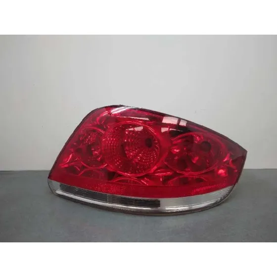 Piloto Trasero Derecho para Fiat Linea (110)
