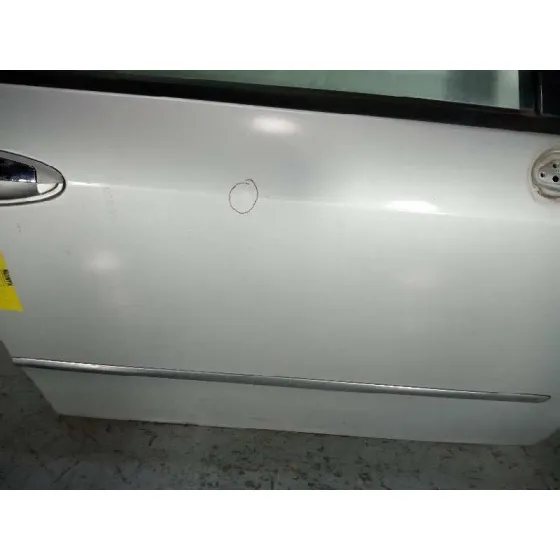 Puerta Delantera Derecha para Fiat Linea (110)