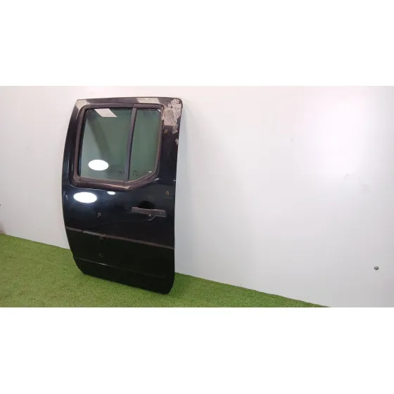 Puerta Trasera Izquierda para Nissan Navara Pick-Up (D40M)