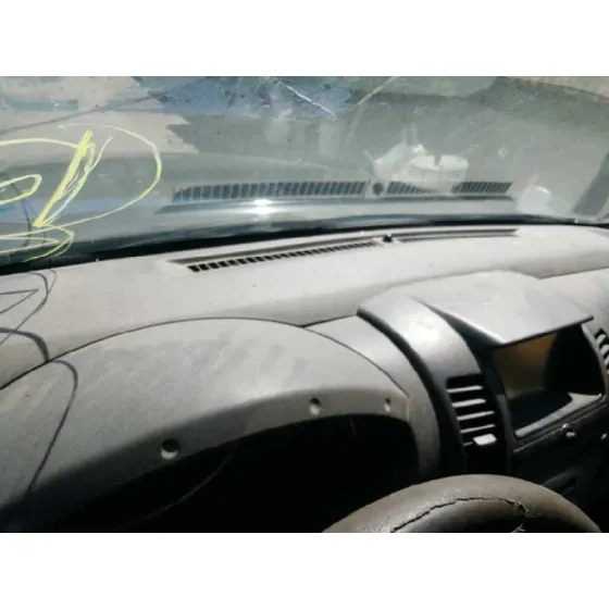 Salpicadero para Nissan Navara Pick-Up (D40M)