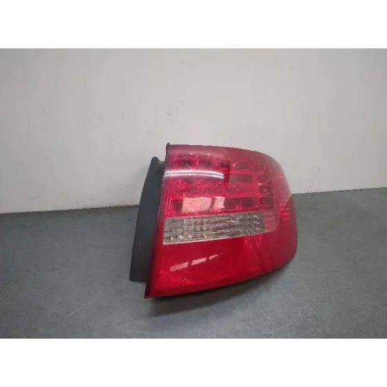 Piloto Trasero Derecho para Audi A6 Avant (4F2)