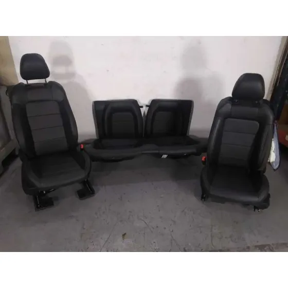 Juego Asientos Completo para Ford Mustang