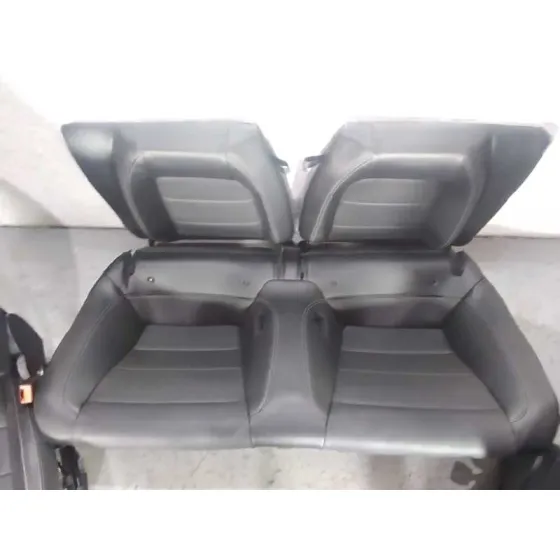 Juego Asientos Completo para Ford Mustang