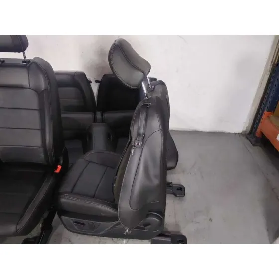 Juego Asientos Completo para Ford Mustang