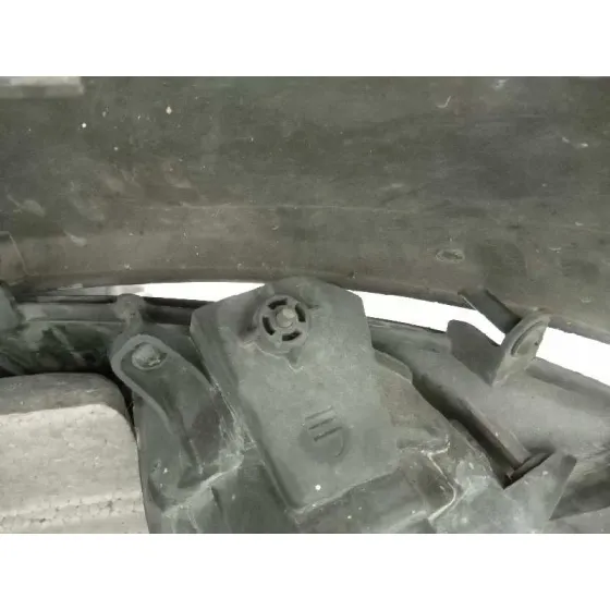 Paragolpes Delantero para Kia Carens (Un)