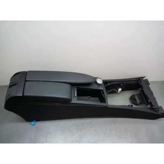 Apoyabrazos Central para Mercedes-Benz Clase C (W204) Berlina