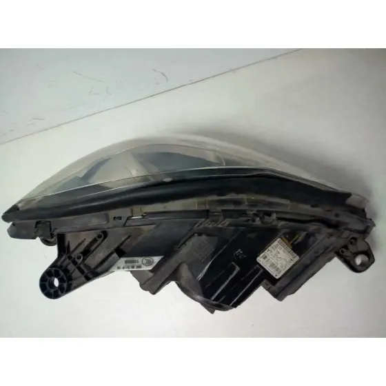 Faro Izquierdo para Mercedes-Benz Clase C (W204) Berlina