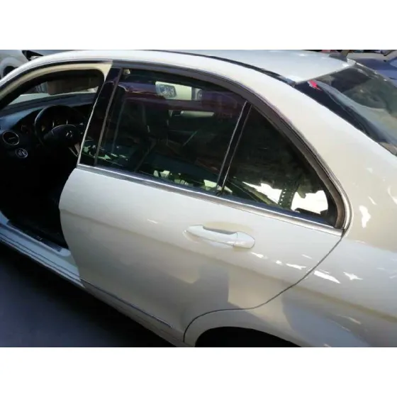 Puerta Trasera Izquierda para Mercedes-Benz Clase C (W204) Berlina