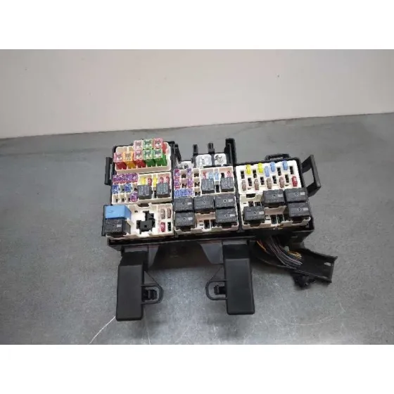 Caja Reles / Fusibles para Ford Mustang