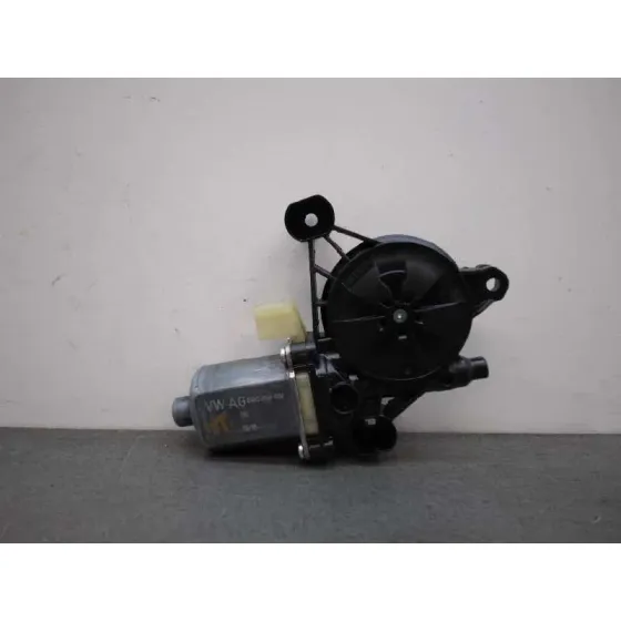 Motor Elevalunas Delantero Izquierdo para Audi Q7 (4M)
