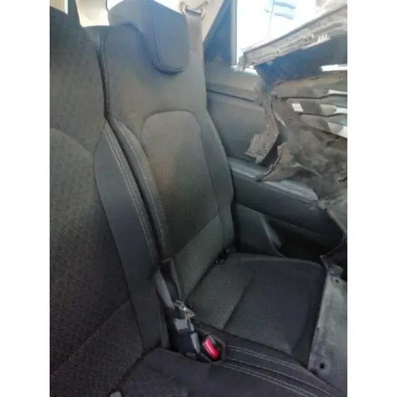 Asiento Trasero Izquierdo para Kia Carens ( )