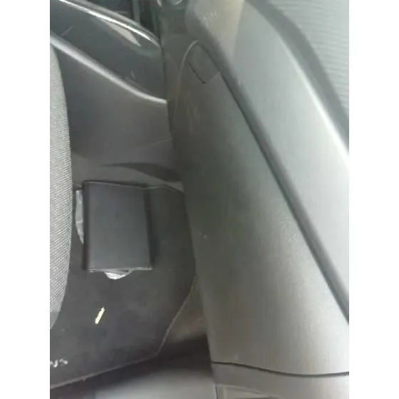 Guantera para Kia Carens ( )