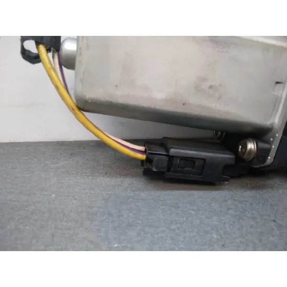 Motor Elevalunas Delantero Derecho para Ford Fiesta (Cbk)