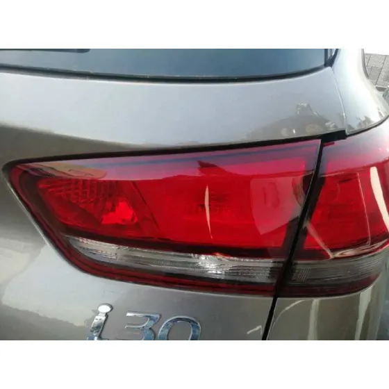 Piloto Trasero Derecho Interior para Hyundai I30 Cw (Pd)
