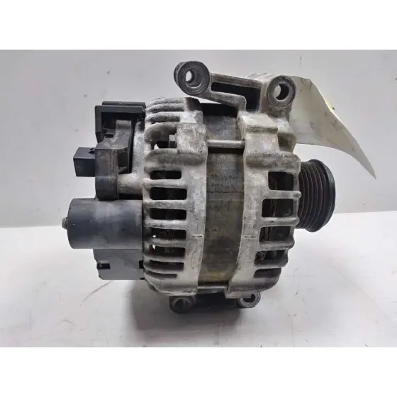 Alternador para Audi A5 Sportback (8T)